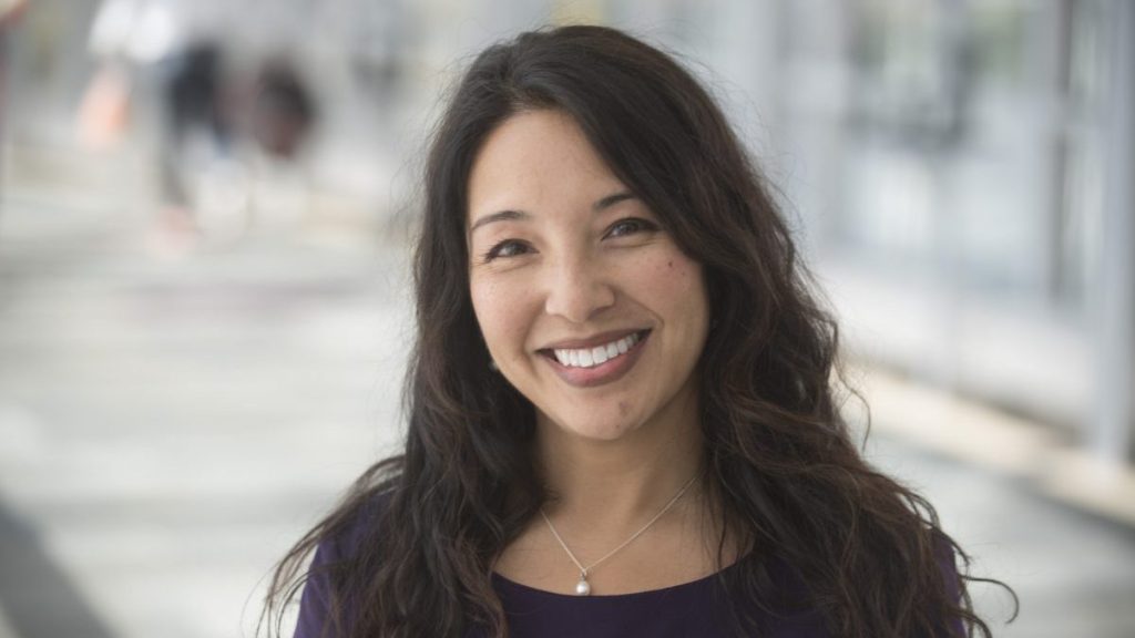 Dr. Gigi Chawla's headshot