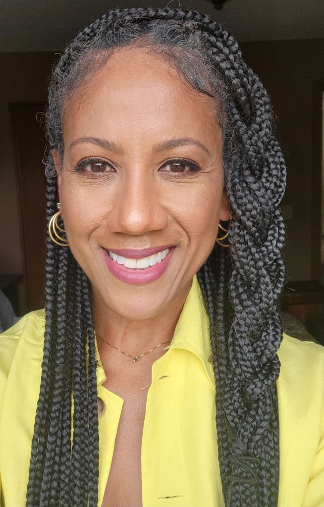Headshot of Zaundra Smith, RN