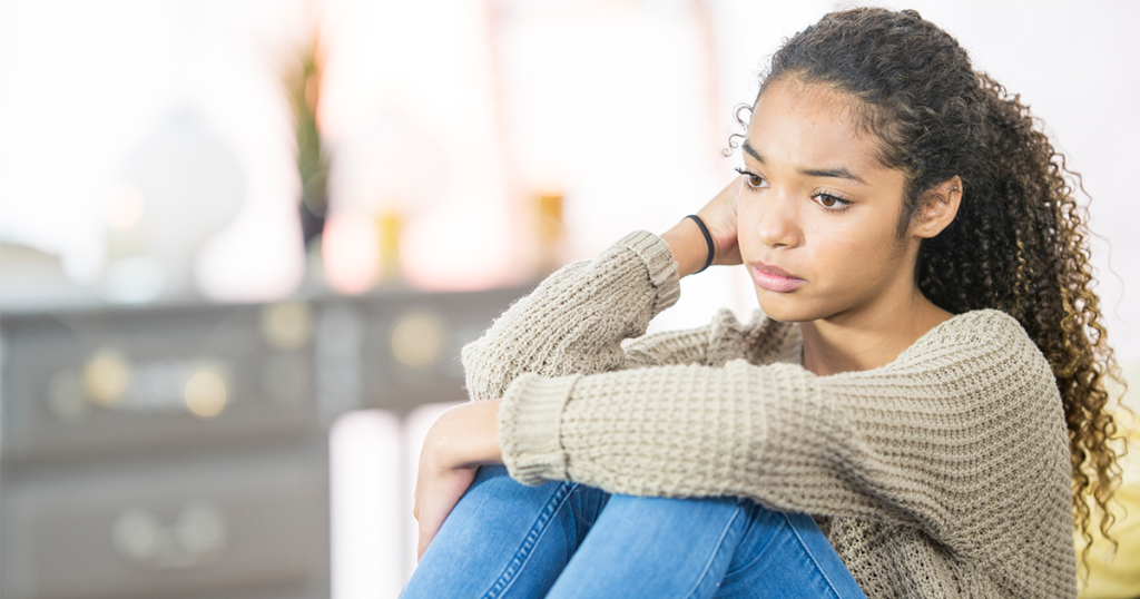 Teen girl experiencing anxiety|Teen girl experiencing anxiety|Teen girl experiencing anxiety|Teen girl experiencing anxiety