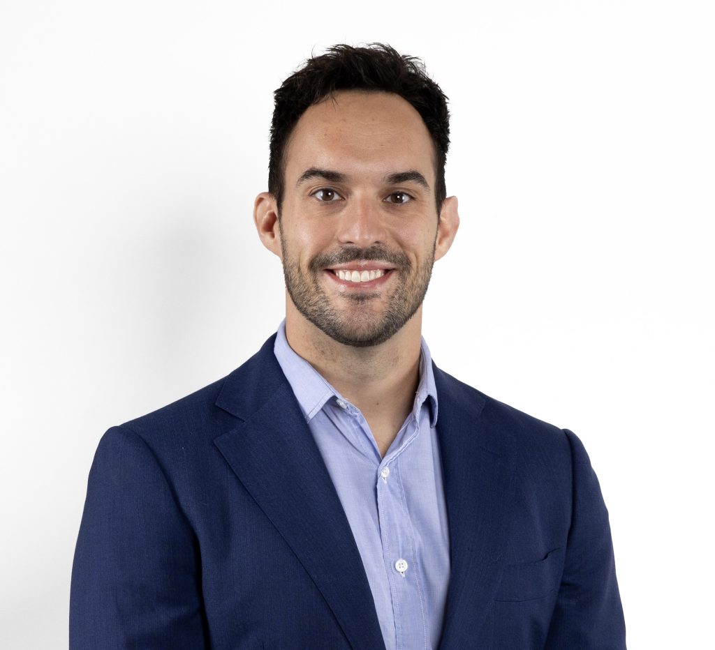 James Caruso, MD, a surgeon with Midwest Spine & Brain Institute who serves as medical director of complex spine and deformity at Children’s Minnesota smiles