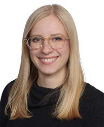 Headshot of Dr. Elizabeth Placzek