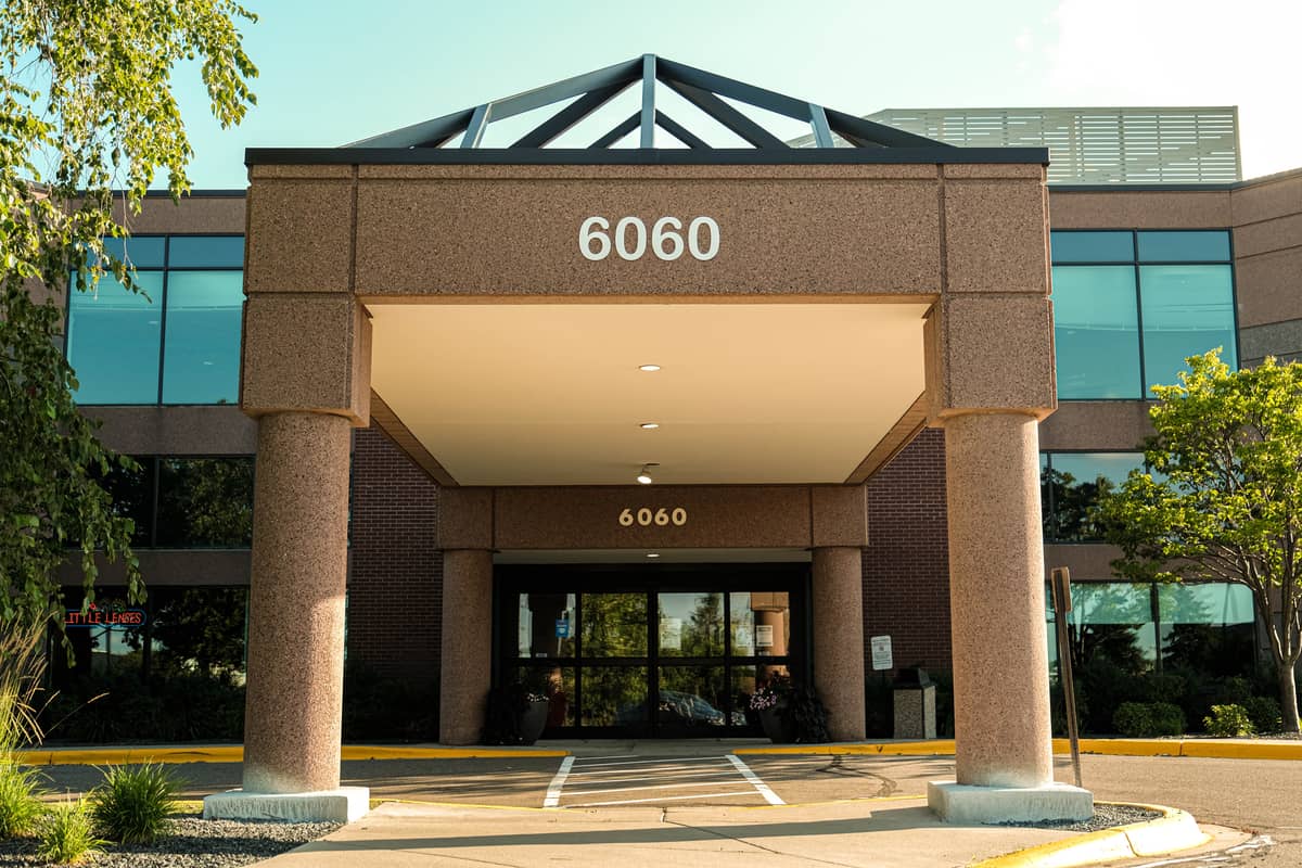 6060 entrance to Children’s Minnesota Surgery and Specialty Center – Minnetonka