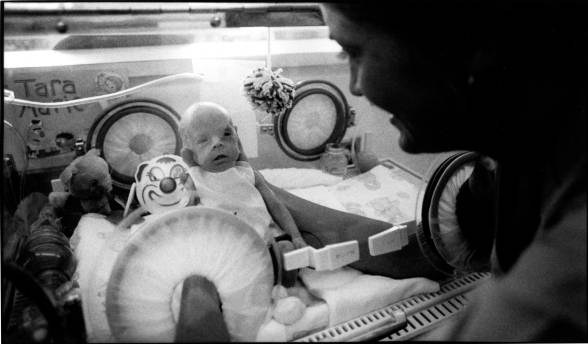 1981 photo of a premature baby at the Minneapolis Children’s Health Center. Courtesy Hennepin County Library.