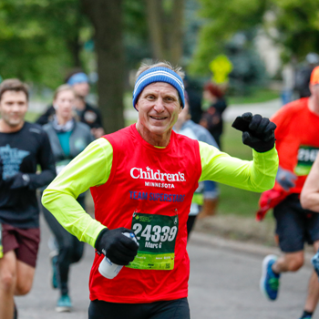 Dr. Marc Gorelick running for Team Superstars