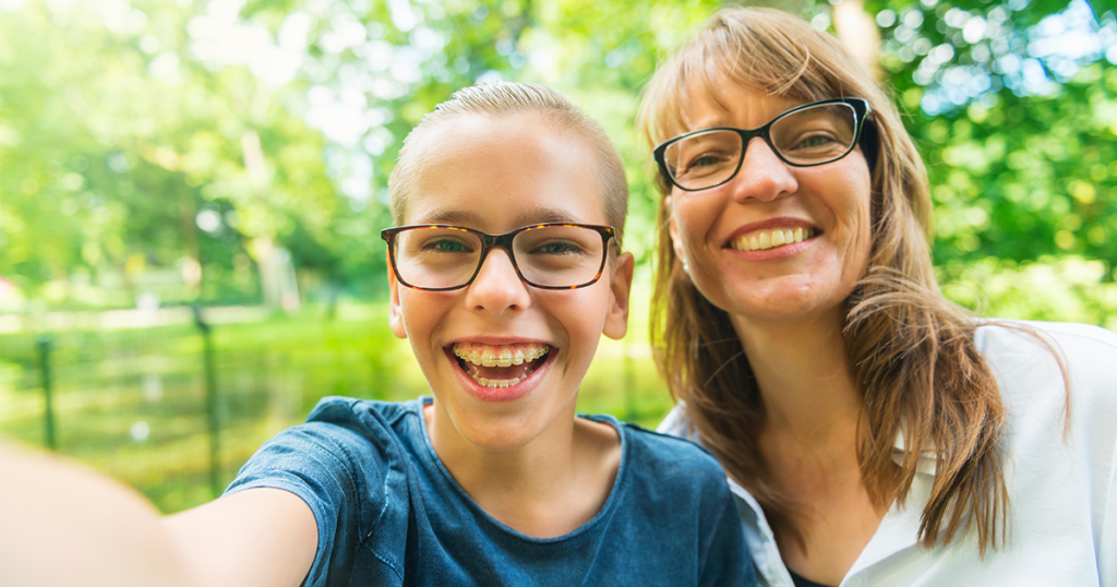 student and mom smiling for the camera
