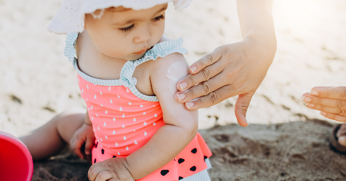 Sunscreen and bug spray what parents need to know Children's Minnesota