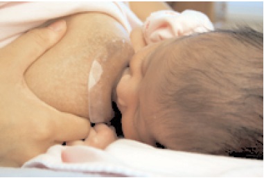 https://www.childrensmn.org/myjourney/assets/img/breastfeeding_3.jpg